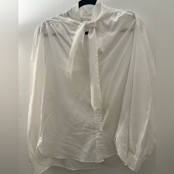 Vintage white bow blouse in silky fabric, size medium - Picture 1 of 5